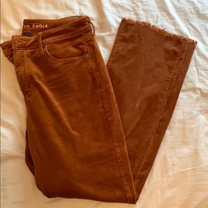 American Eagle Corduroy Hi-Rise Crop Flare (Long)